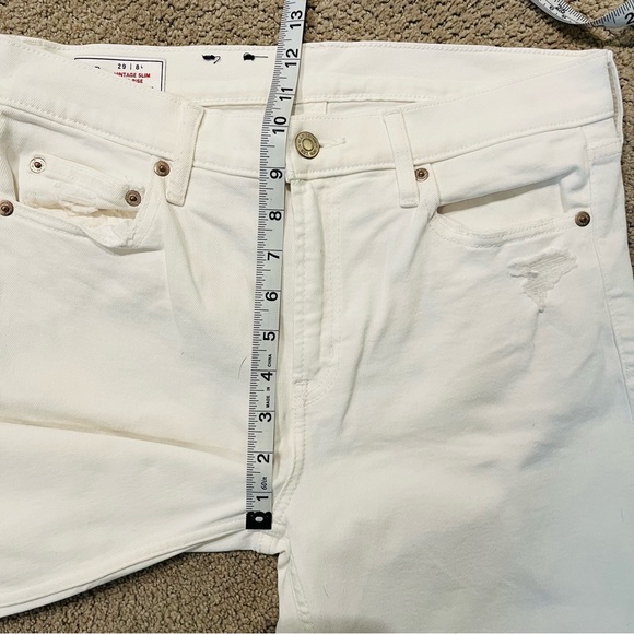 Gap Vintage Slim Mid Rise White Distressed Jeans, Size 29 / 8 Long - Picture 7 of 10